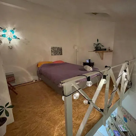 Maisonnette En Duplex 25 M2, Porte De Paris Apartment
