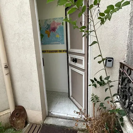 Maisonnette En Duplex 25 M2, Porte De Paris Apartment