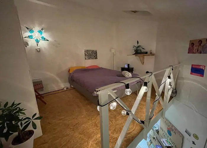 Maisonnette En Duplex 25 M2, Porte De Paris Apartment